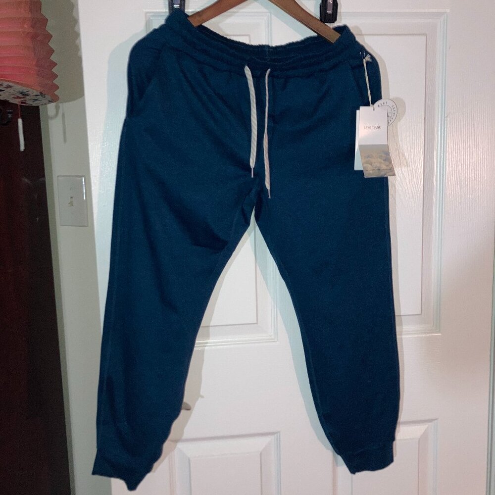 NWT Women Vuori DreamKnit Performance Jogger